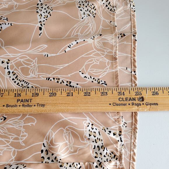 Women Entro Cheetah Beige Balloon Sleeve Blouse Top M Neutral Career Modern NEW - Picture 10 of 11